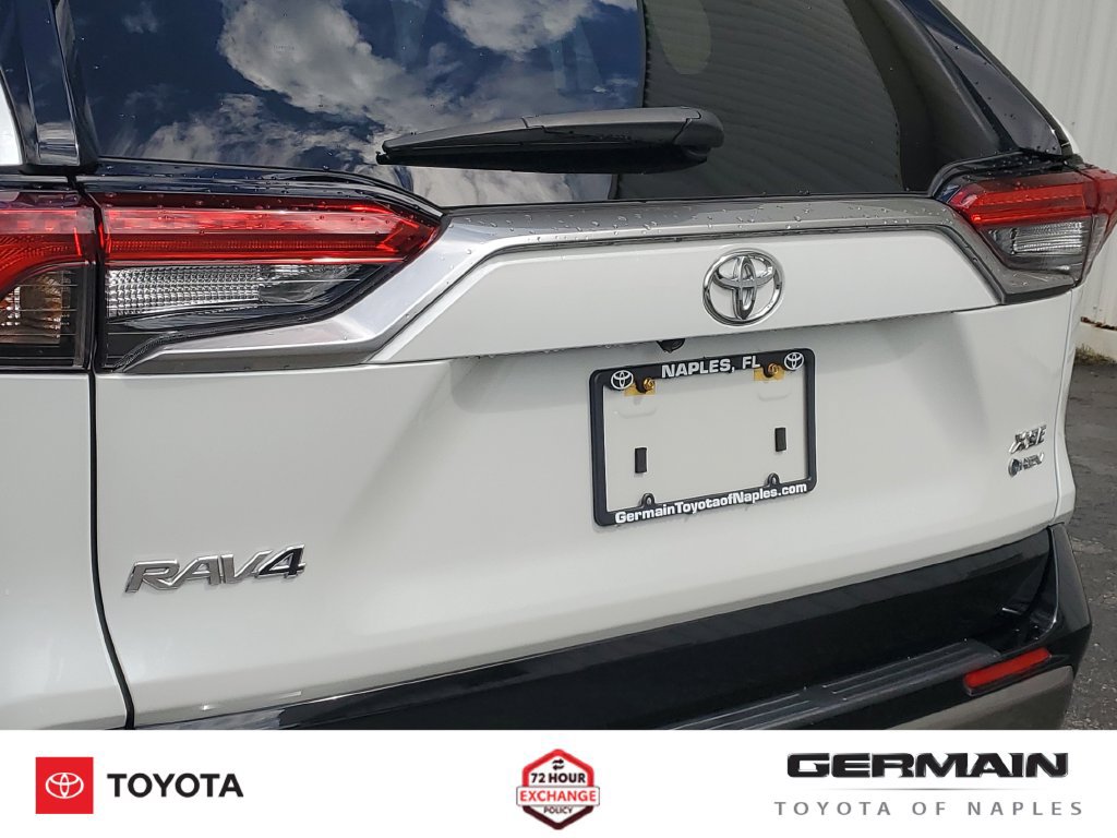 Certified 2025 Toyota RAV4 XSE AWD/4WD image 17