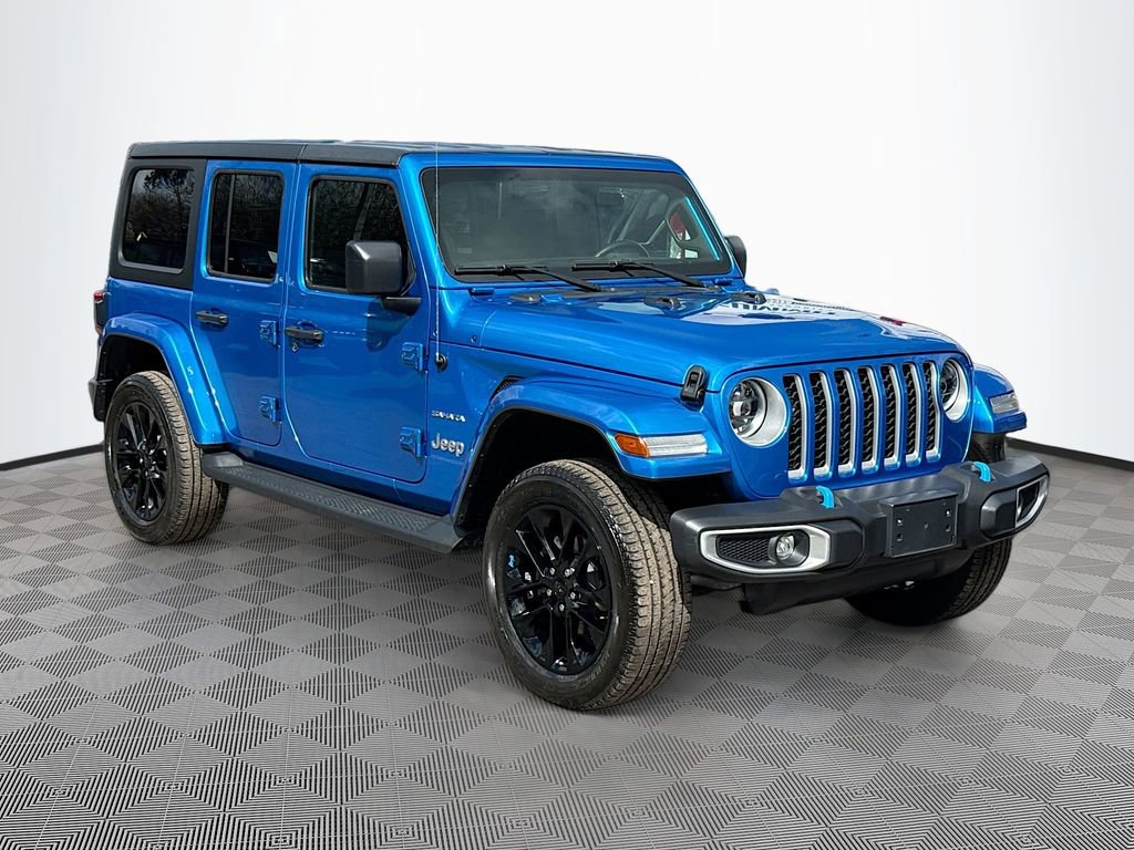 Used 2023 Jeep Wrangler Unlimited Sahara w/ Cold Weather Group image 4