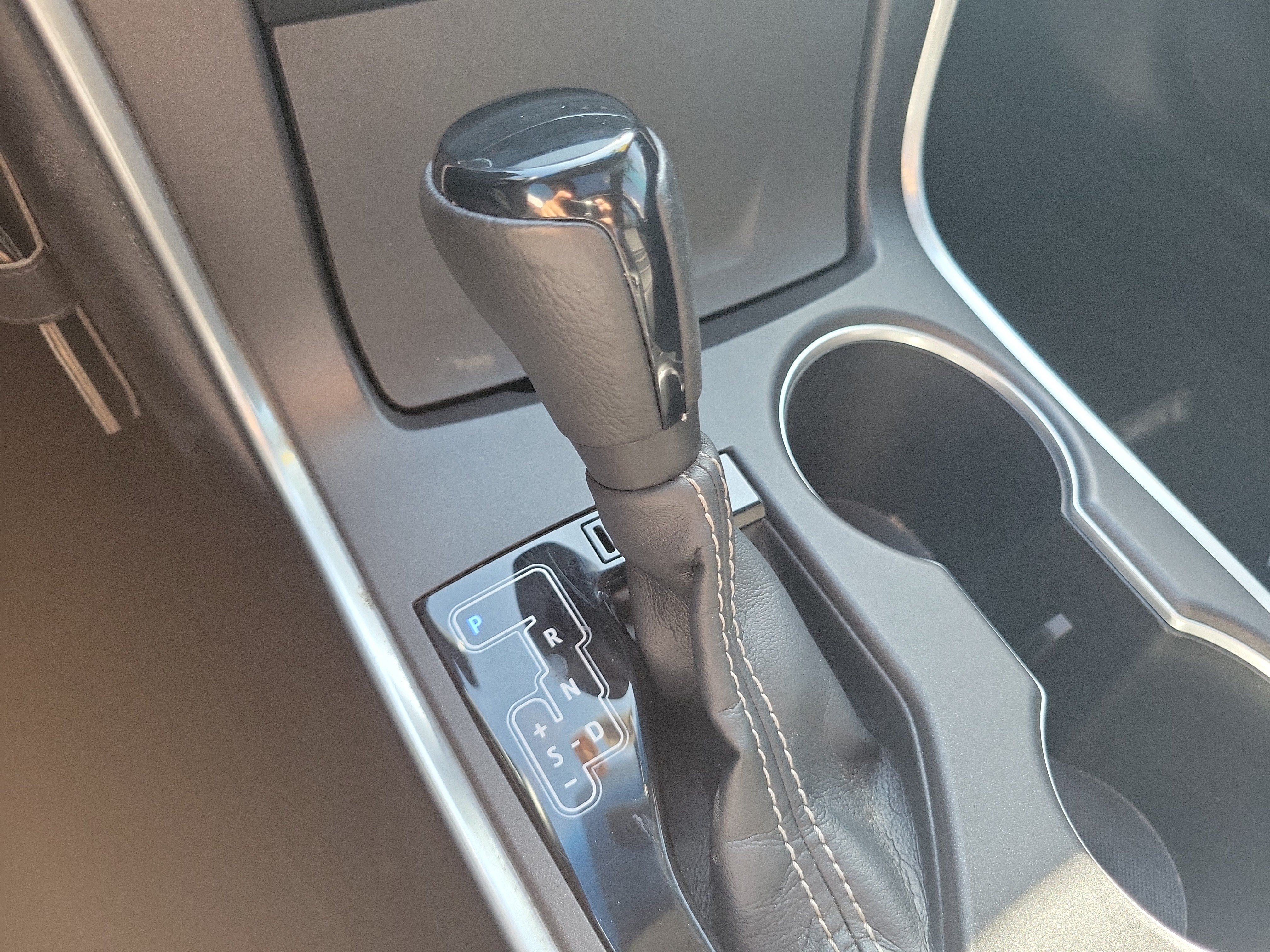 Used 2015 Toyota Camry XLE FWD image 28