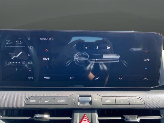 New 2025 Kia K4 EX image 18