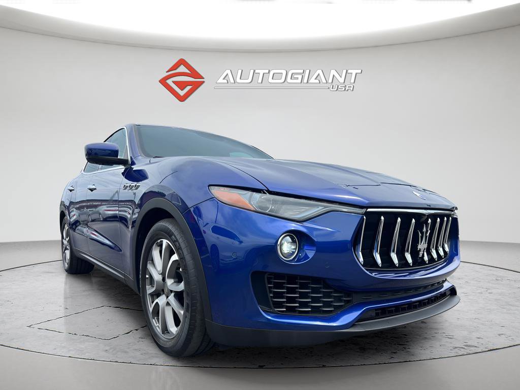 Used 2017 Maserati Levante image 11