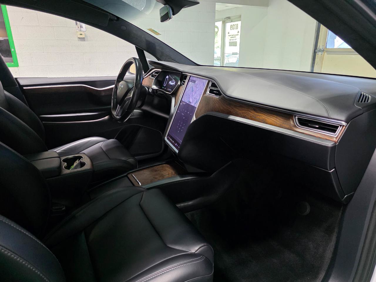 Used 2017 Tesla Model X 100D AWD/4WD image 29
