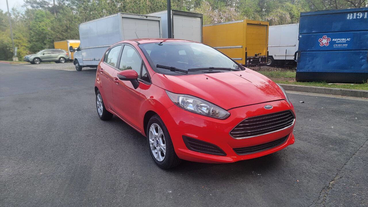 Used 2014 Ford Fiesta SE image 2