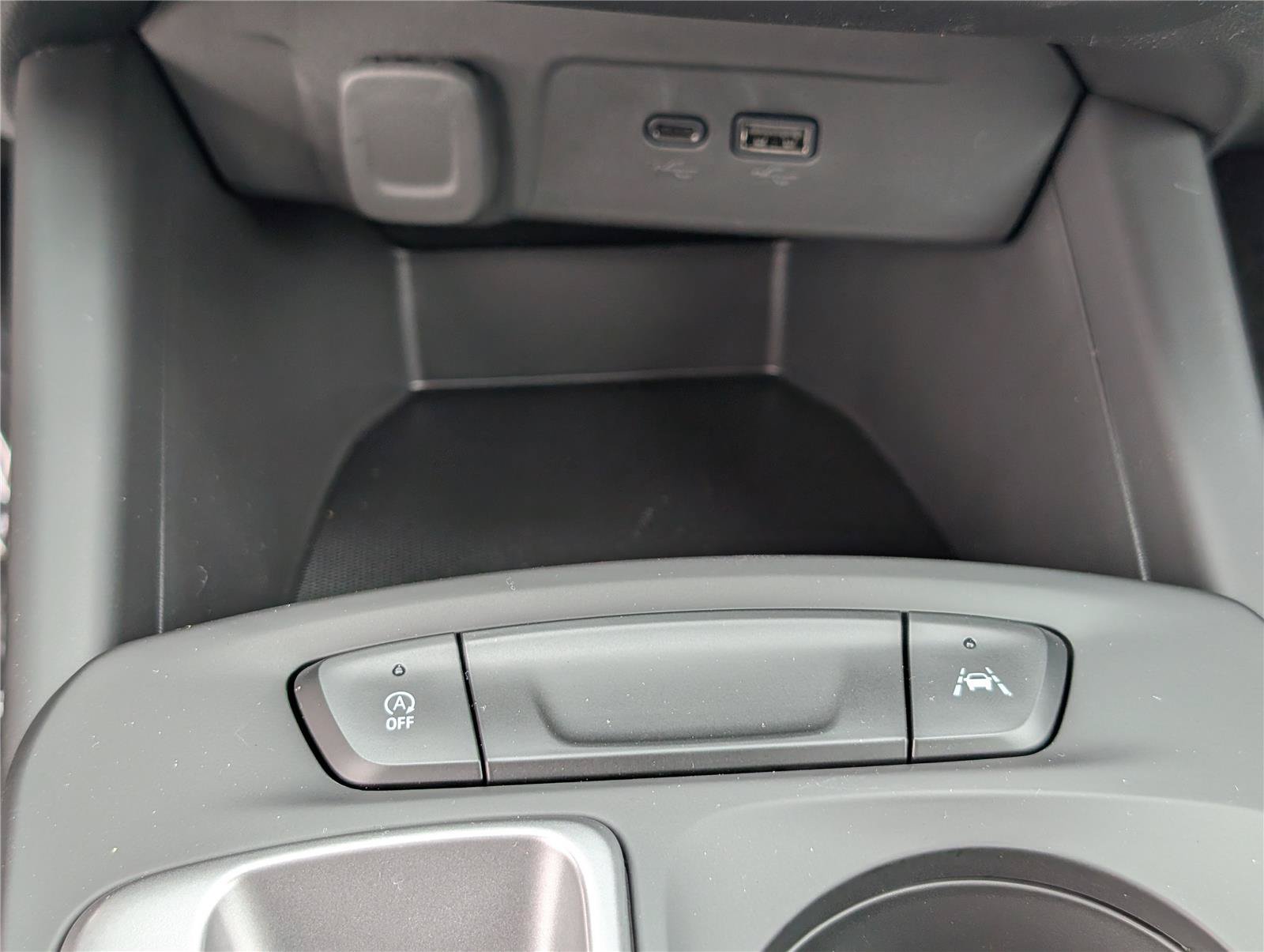 New 2026 Chevrolet Trax RS FWD image 21