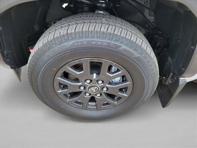 Used 2026 Toyota 4Runner SR5 AWD/4WD image 9