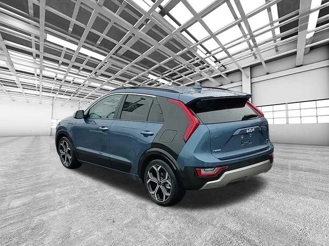 Certified 2024 Kia Niro SX Touring image 5