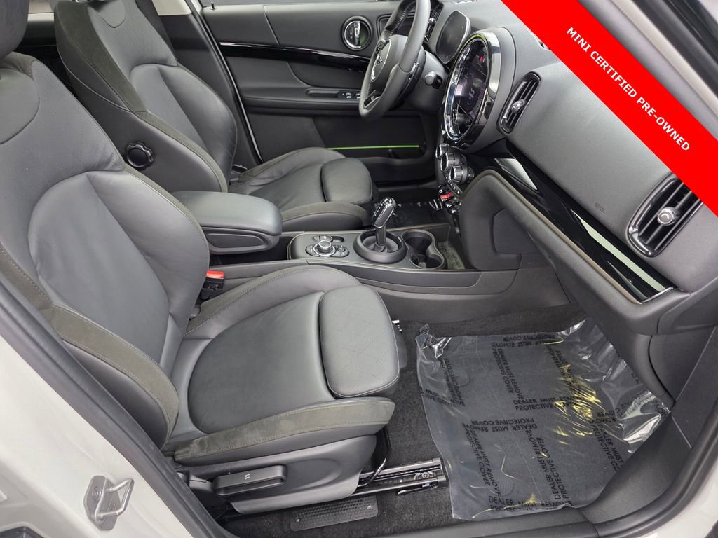 Used 2024 MINI Cooper Countryman S w/ Signature Upholstery Package image 29