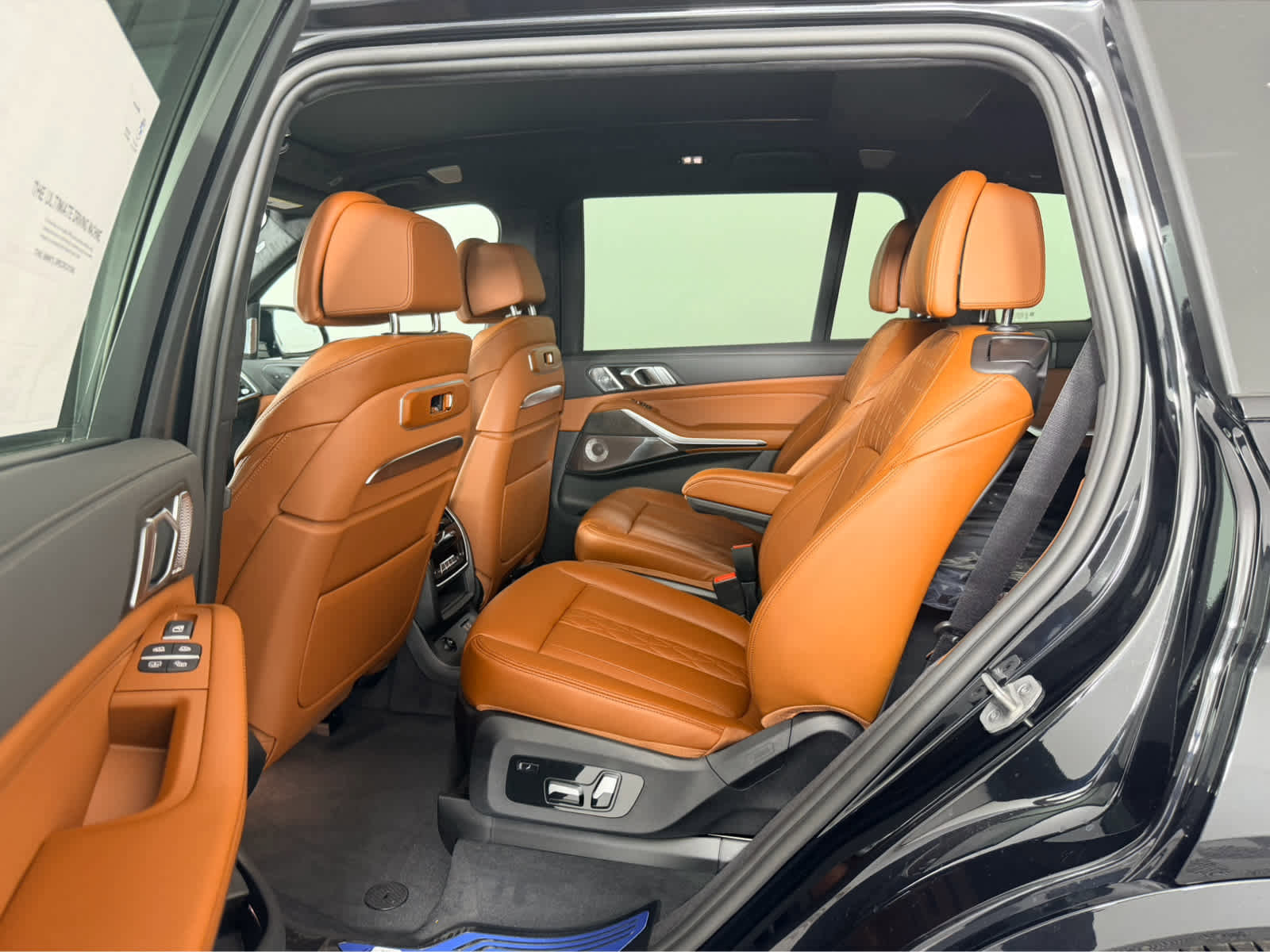 New 2026 BMW X7 M60i AWD/4WD image 16