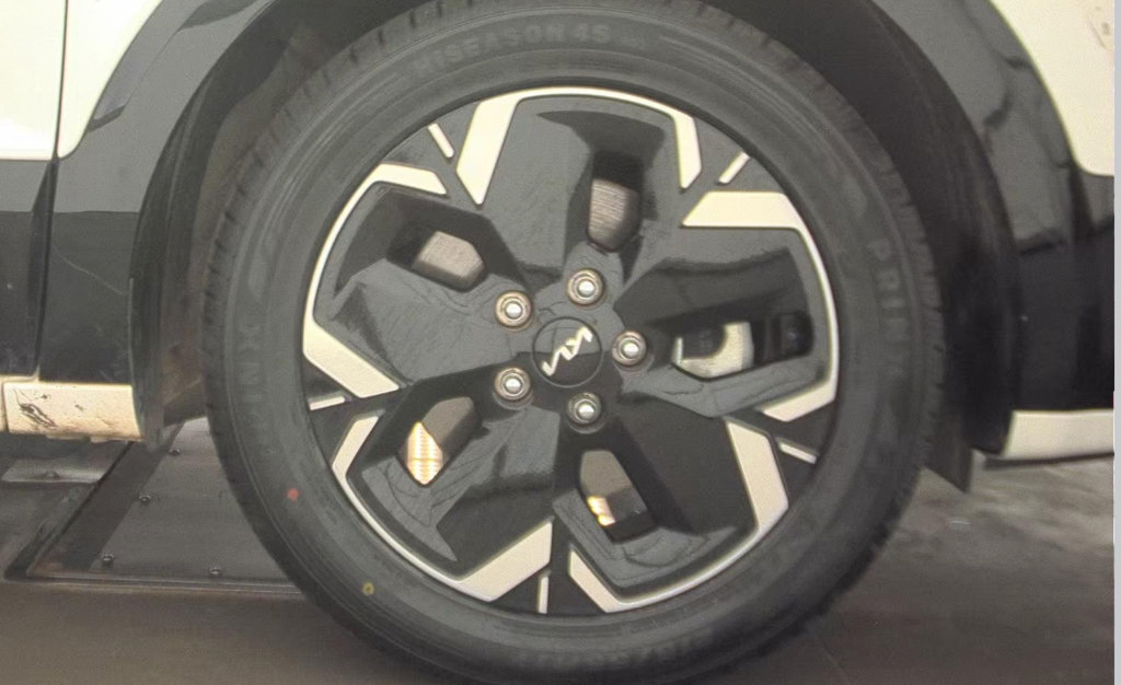 Used 2023 Kia Niro Wind w/ Wind Preserve Package FWD image 9