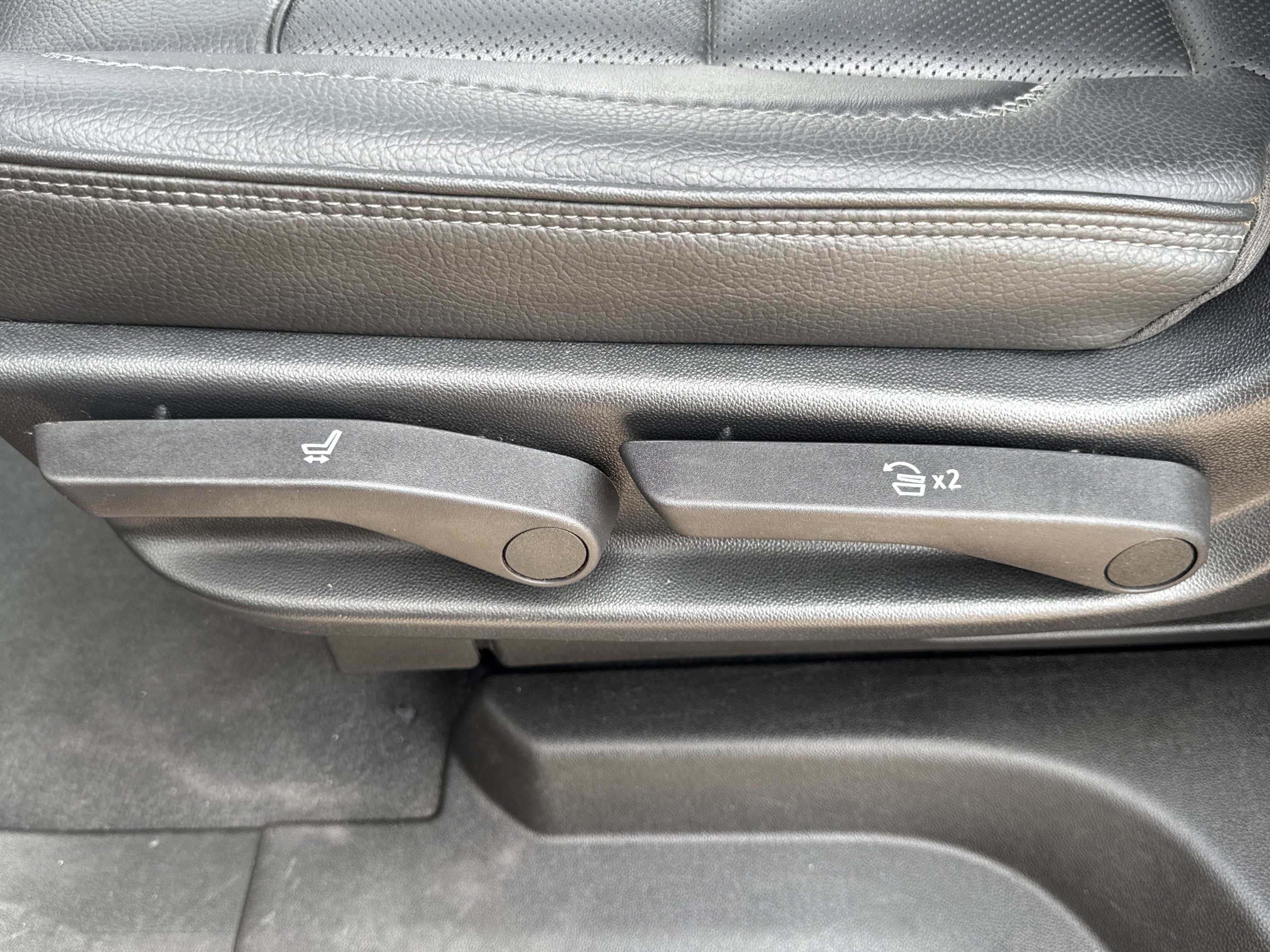 Used 2022 GMC Yukon Denali image 28