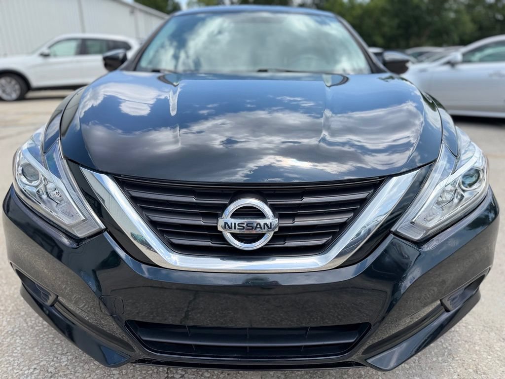 Used 2016 Nissan Altima 2.5 SV w/ Convenience Package FWD image 7