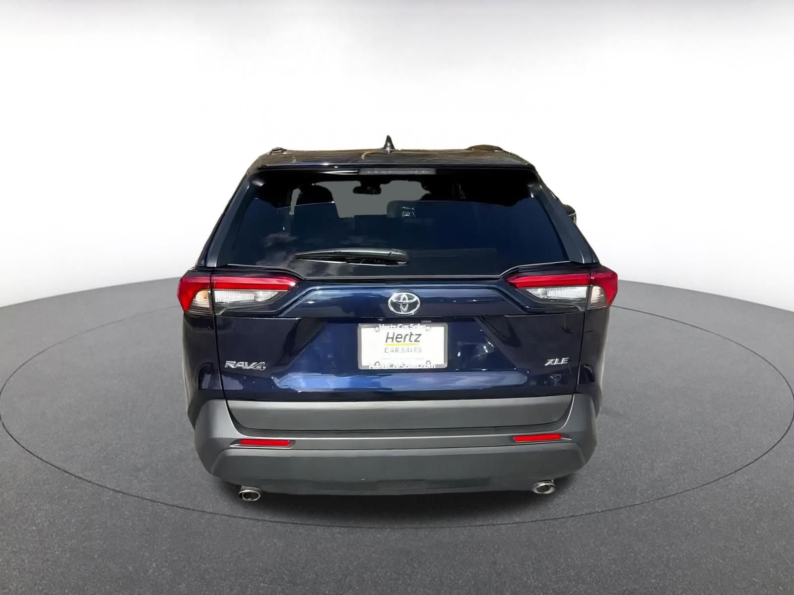 Used 2025 Toyota RAV4 XLE image 12