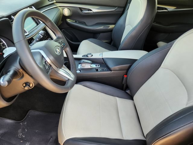 Used 2025 INFINITI QX55 Essential AWD/4WD image 13