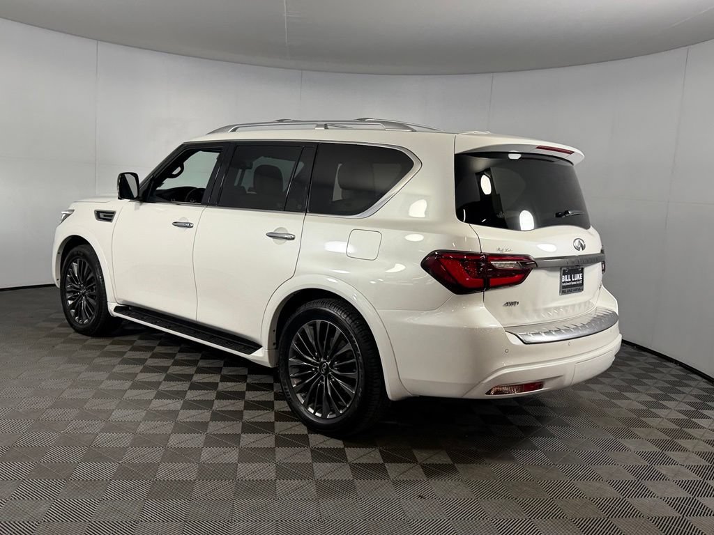 Used 2024 INFINITI QX80 Sensory AWD/4WD image 9