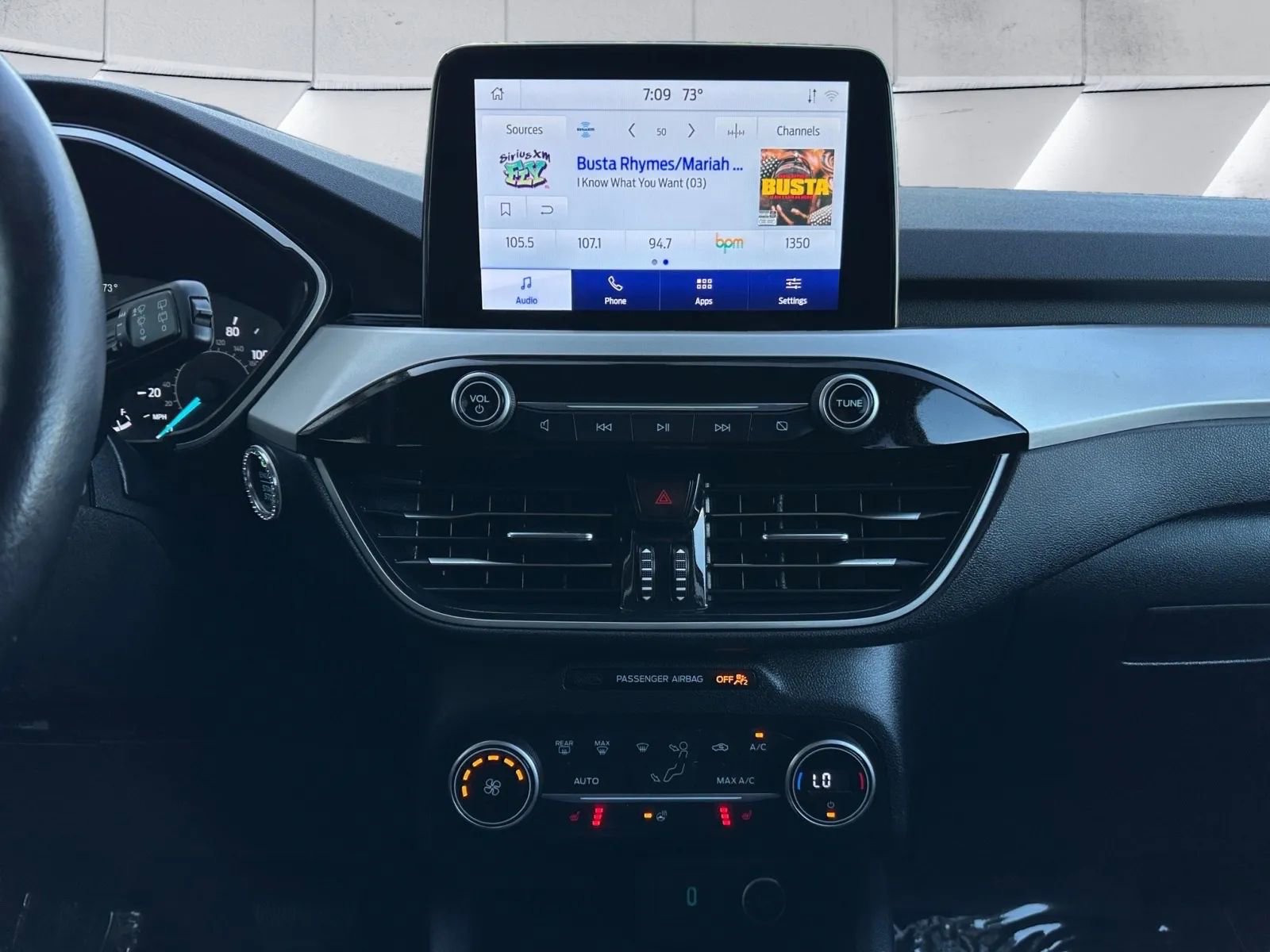 Used 2020 Ford Escape SEL image 13