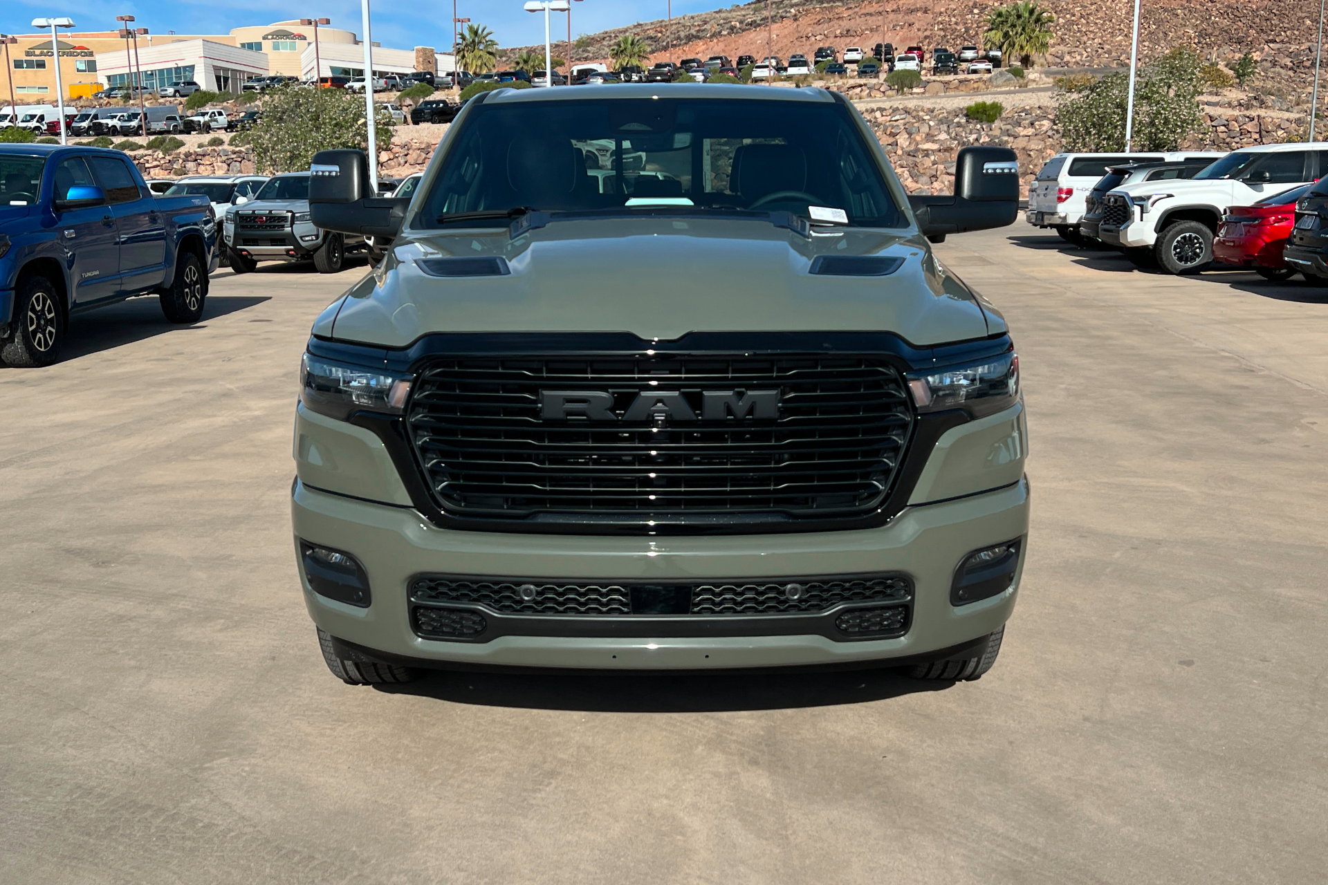 New 2026 RAM 1500 Laramie AWD/4WD image 8