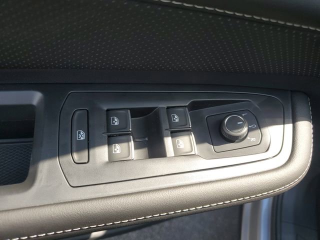 New 2026 Volkswagen Atlas Cross Sport SE image 30