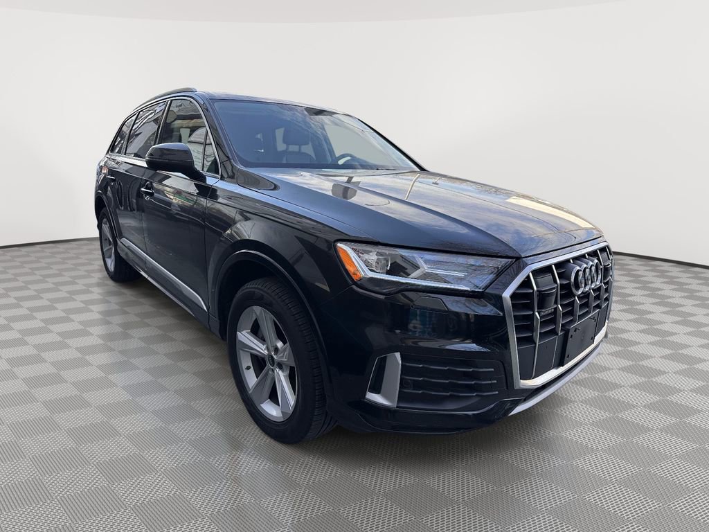 Used 2023 Audi Q7 2.0T Premium w/ Convenience Package image 2