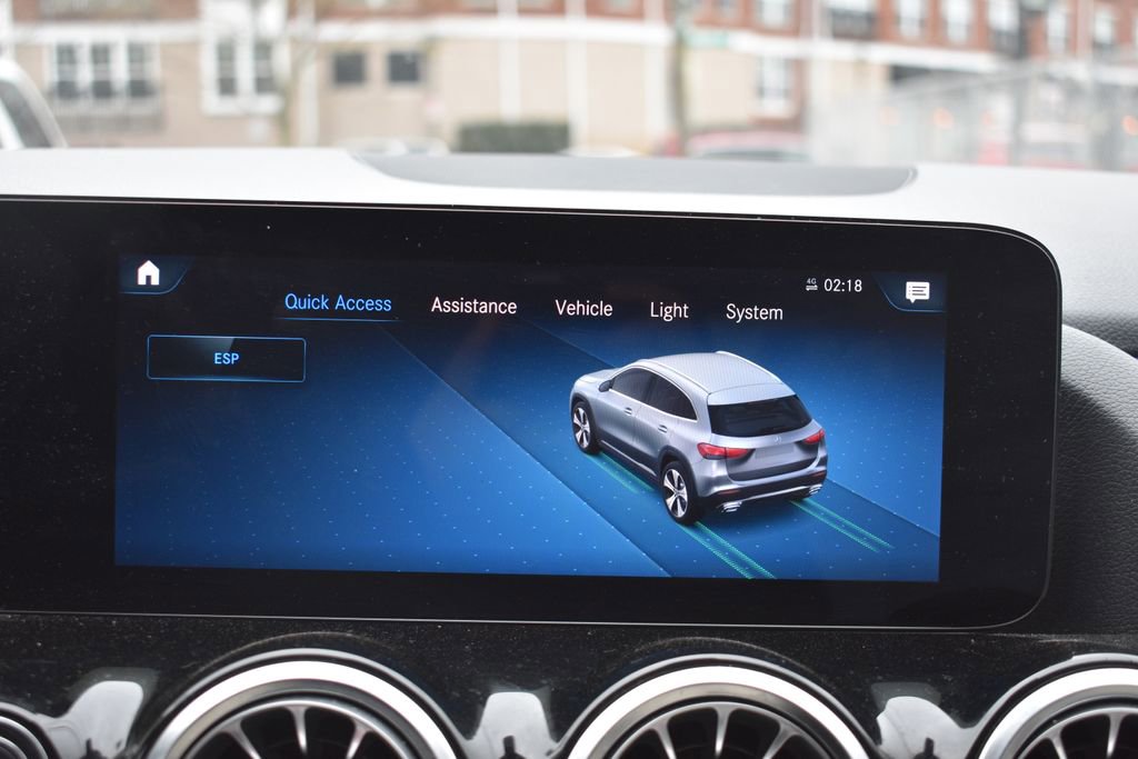 Used 2022 Mercedes-Benz GLA 250 w/ Premium Package Lite image 16