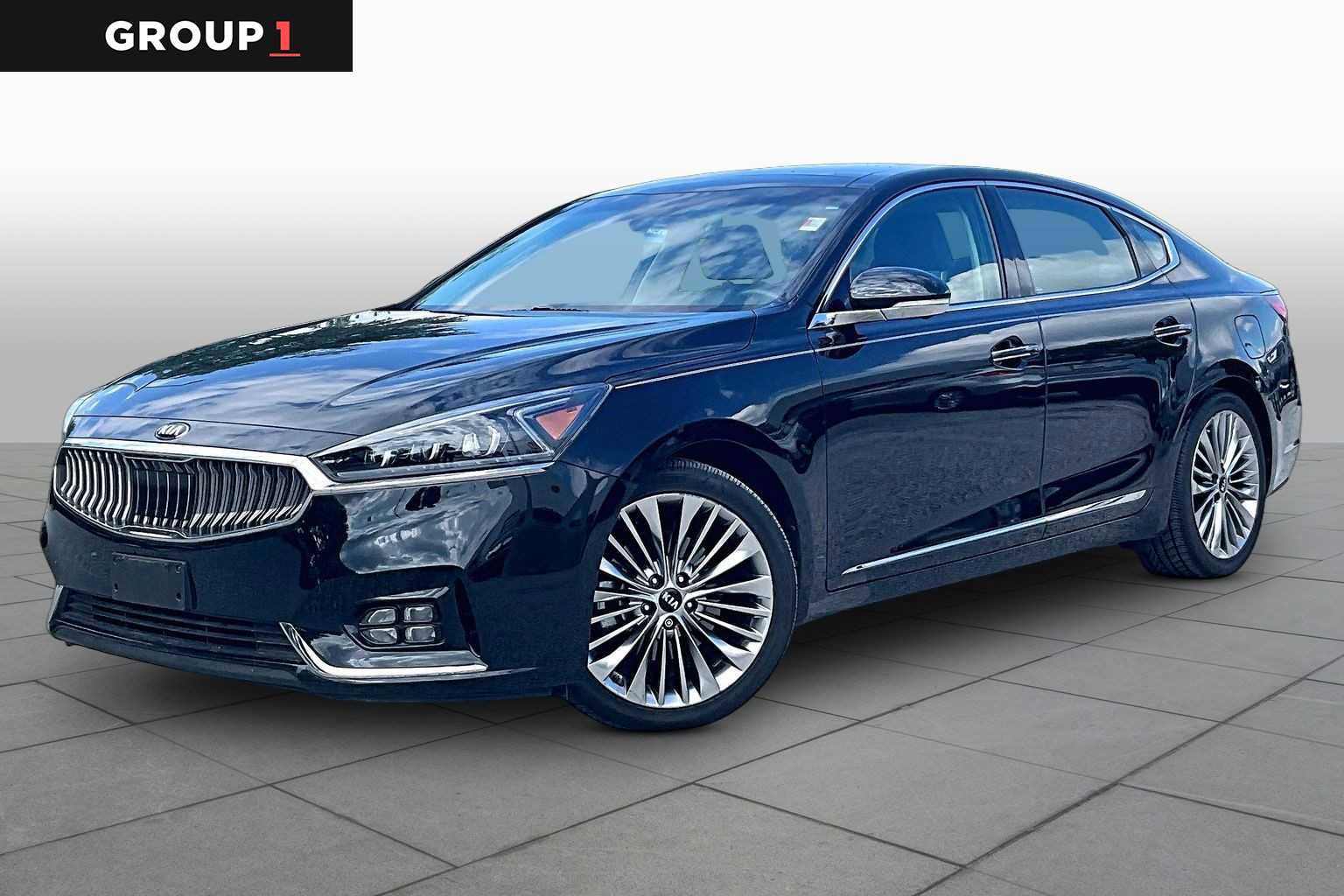 Used 2019 Kia Cadenza Limited FWD image 1