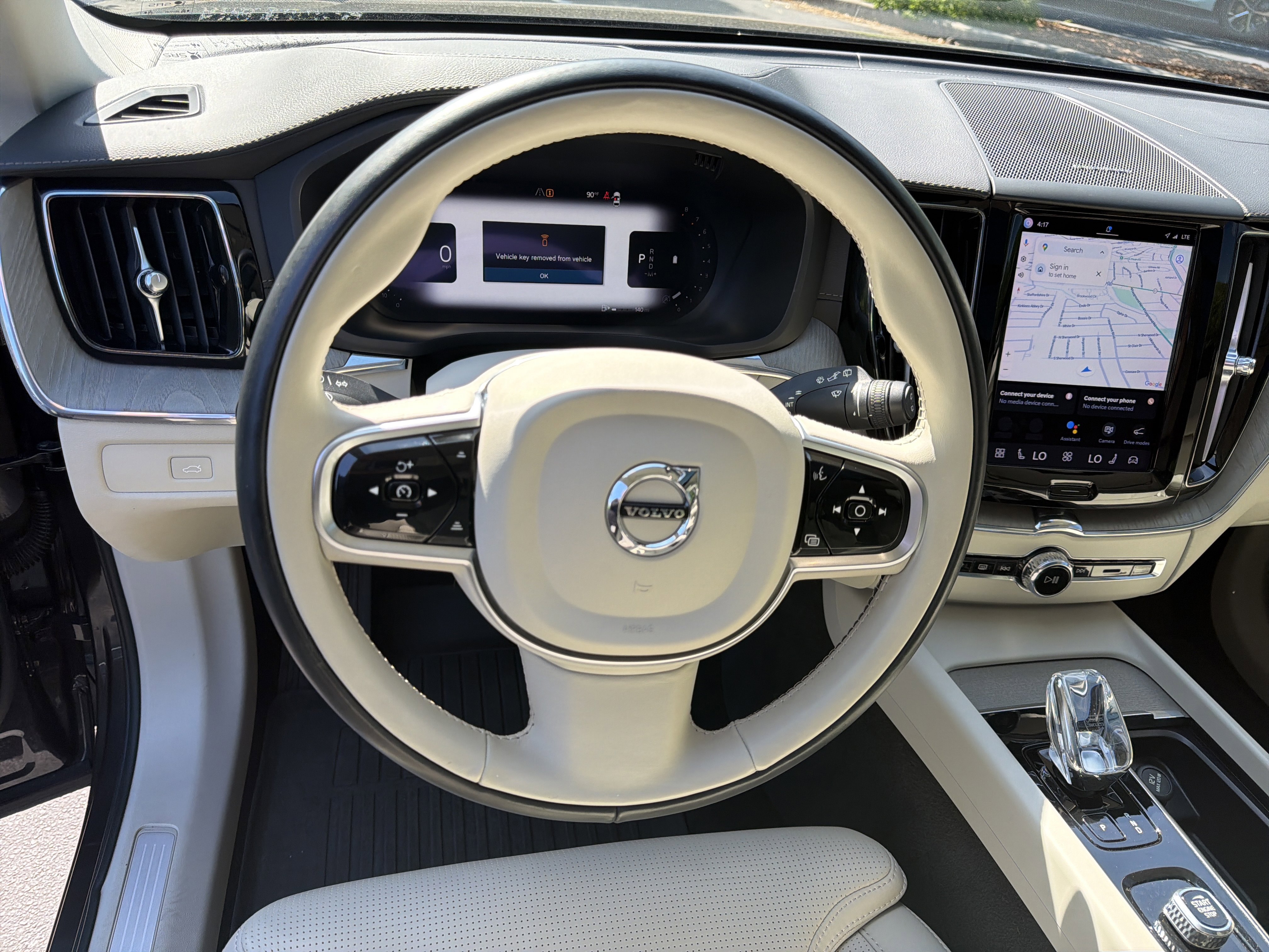 Certified 2023 Volvo XC60 B5 Ultimate w/ Protection Package Premier FWD image 40
