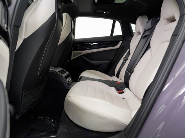 Certified 2025 Porsche Panamera 4 E-Hybrid AWD/4WD image 23
