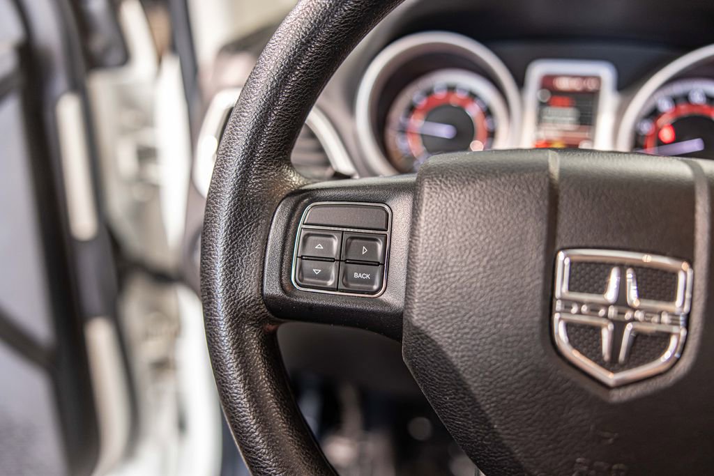 Used 2018 Dodge Journey SE FWD image 23