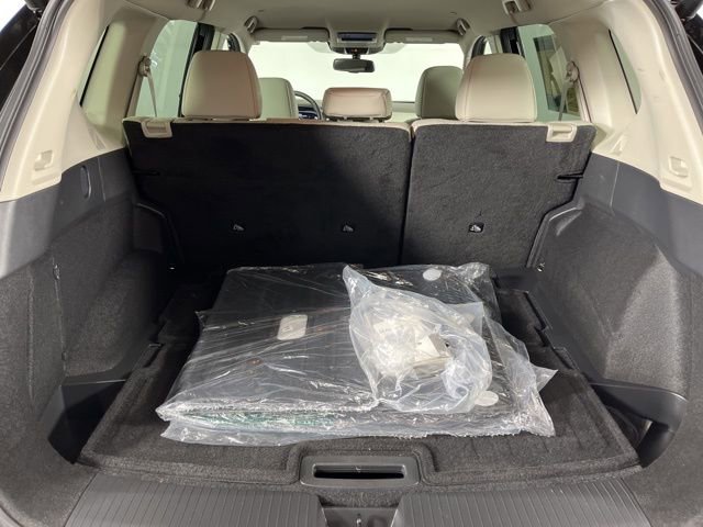 Used 2025 Nissan Rogue SL image 46