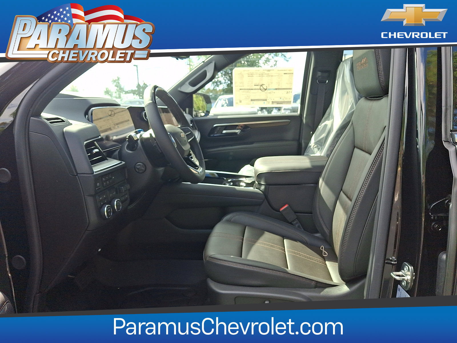 New 2026 Chevrolet Suburban High Country AWD/4WD image 10