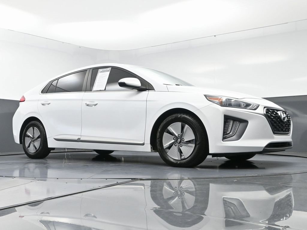 Used 2021 Hyundai Ioniq SE image 46
