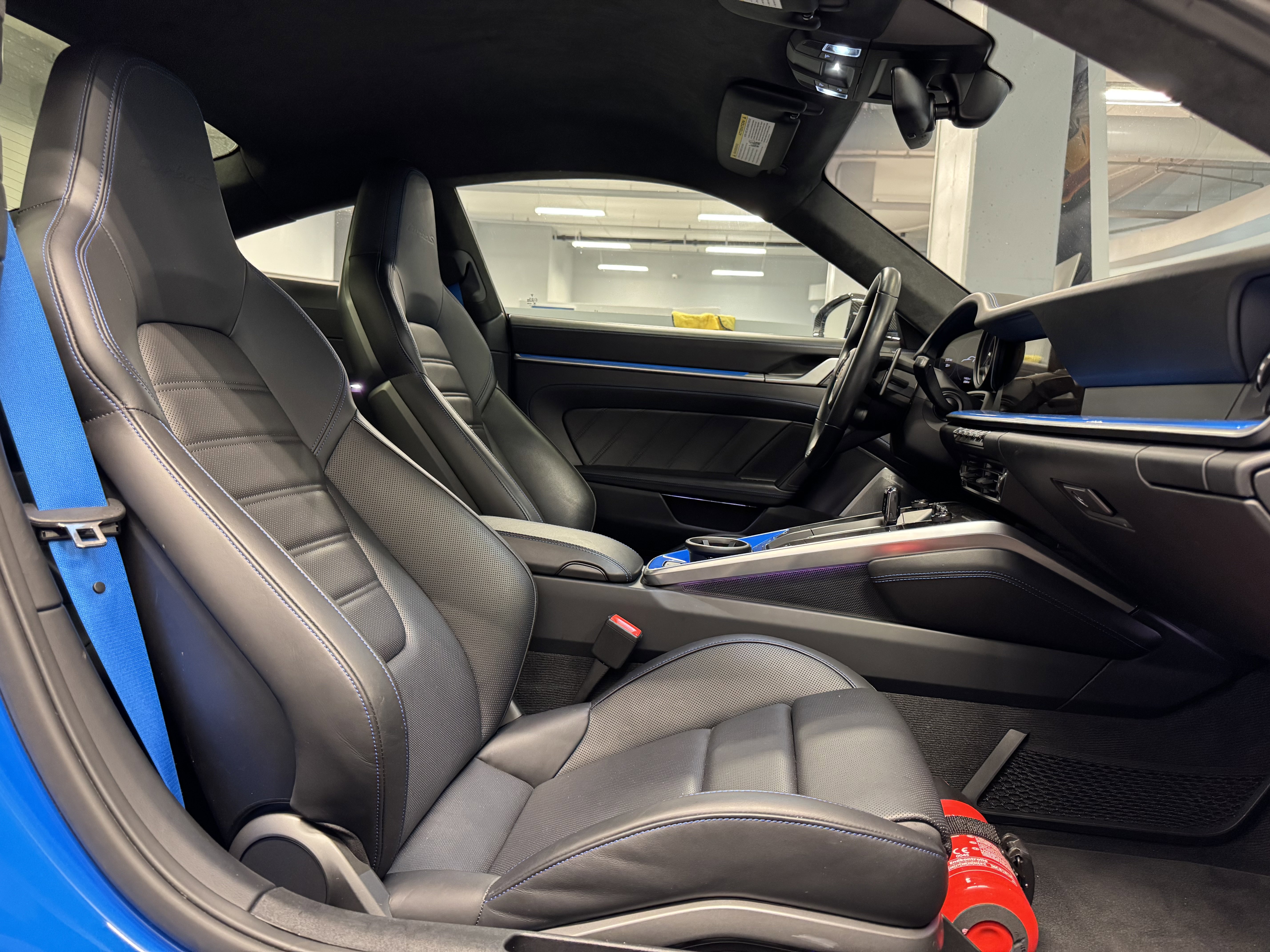 Used 2023 Porsche 911 image 15