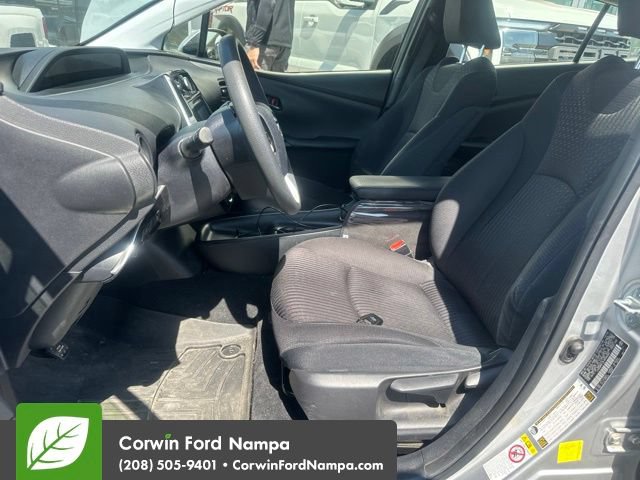Used 2017 Toyota Prius Two w/ Carpet Mat Package FWD image 14
