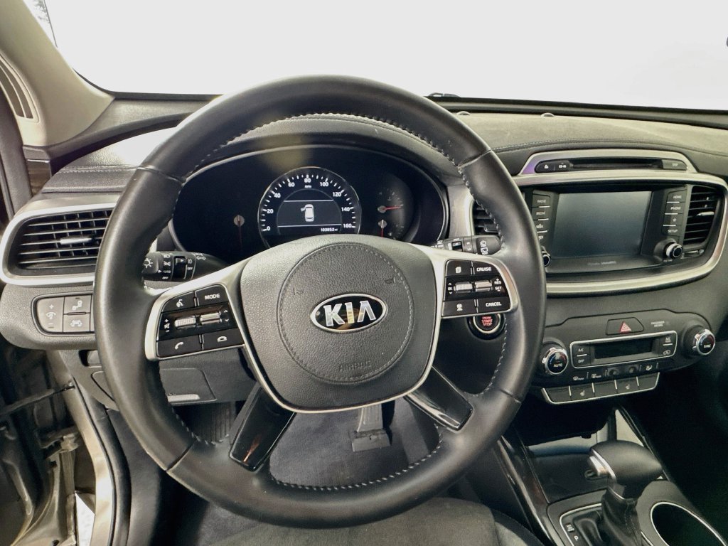 Used 2019 Kia Sorento EX FWD image 11