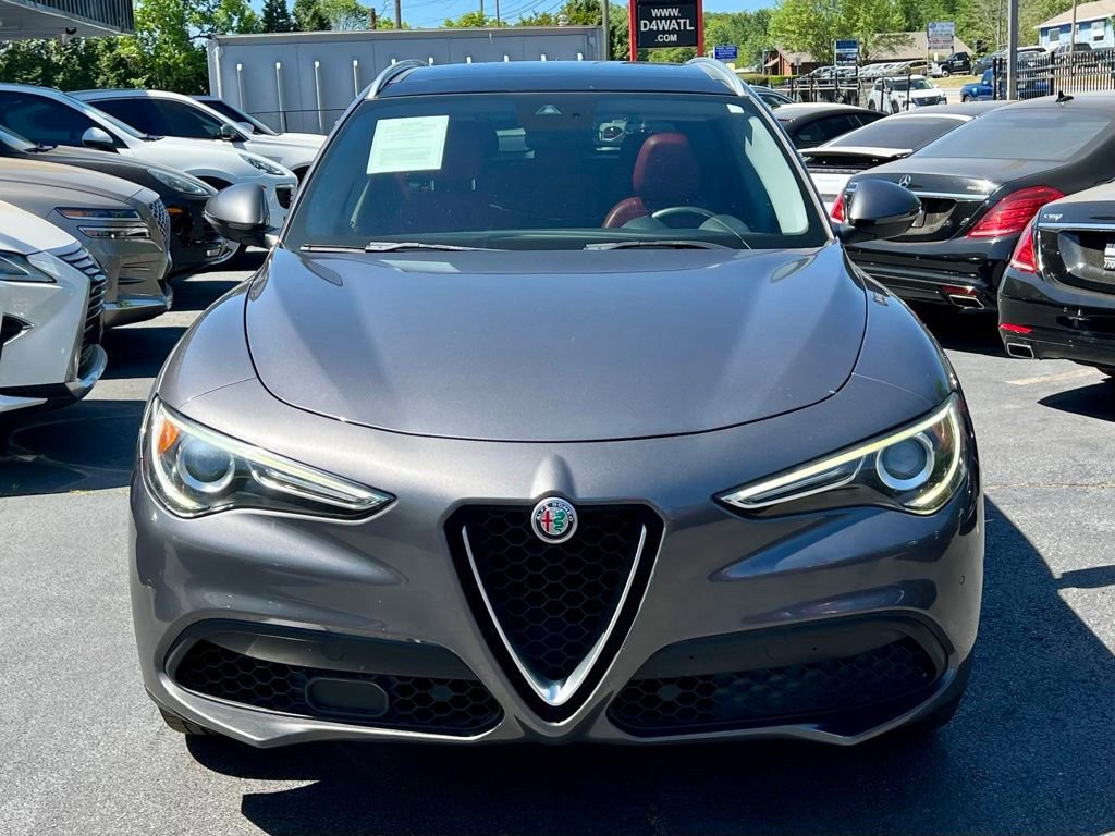 Used 2018 Alfa Romeo Stelvio Ti AWD/4WD image 2