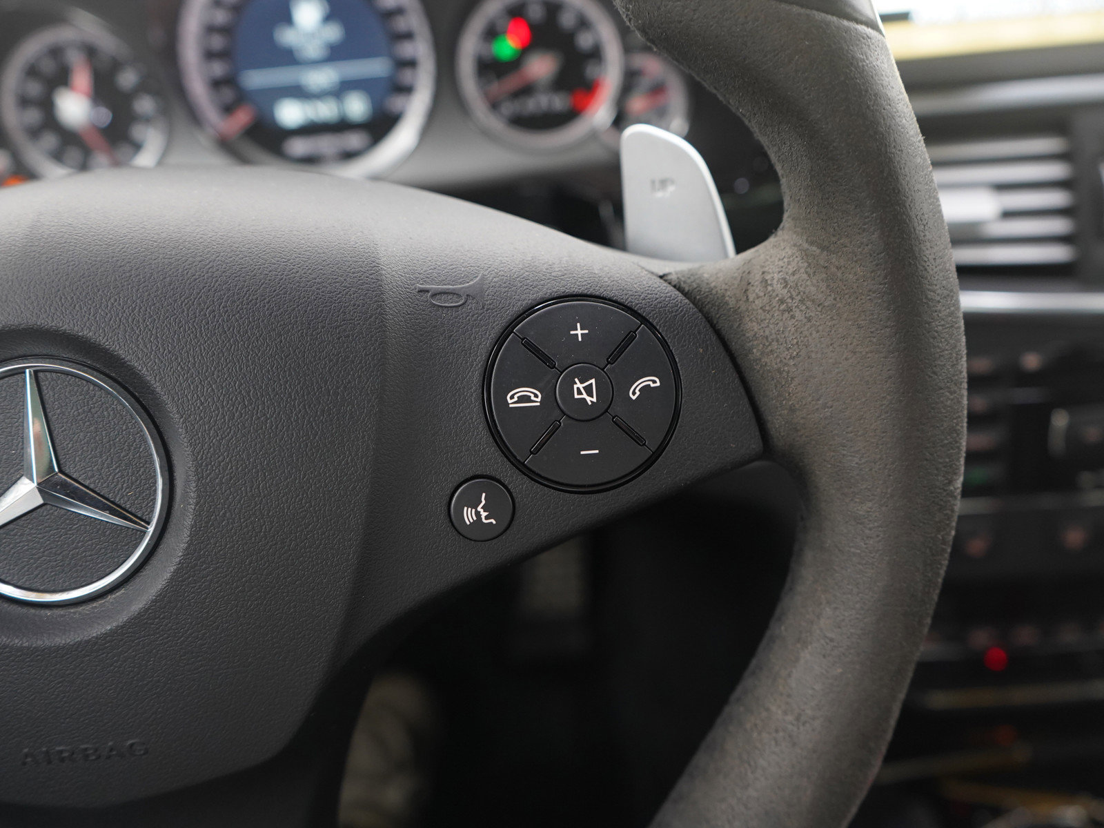 Used 2010 Mercedes-Benz E 63 AMG Sedan image 26