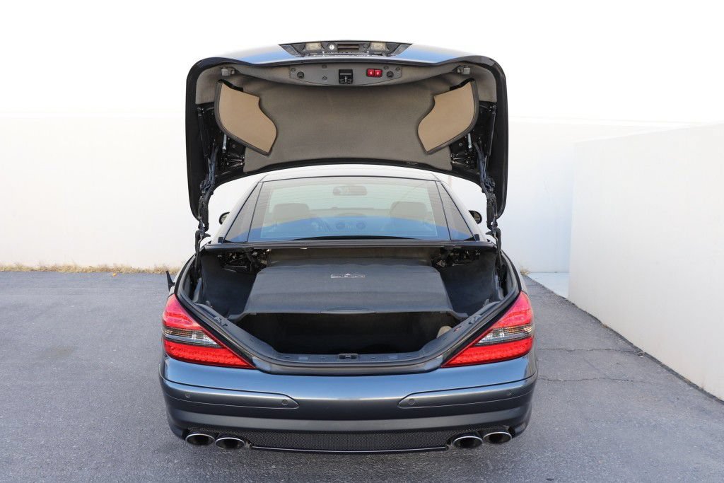 Used 2008 Mercedes-Benz SL 55 AMG image 31