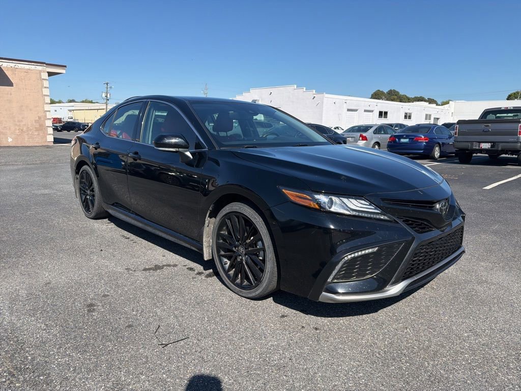 Used 2024 Toyota Camry XSE FWD image 7
