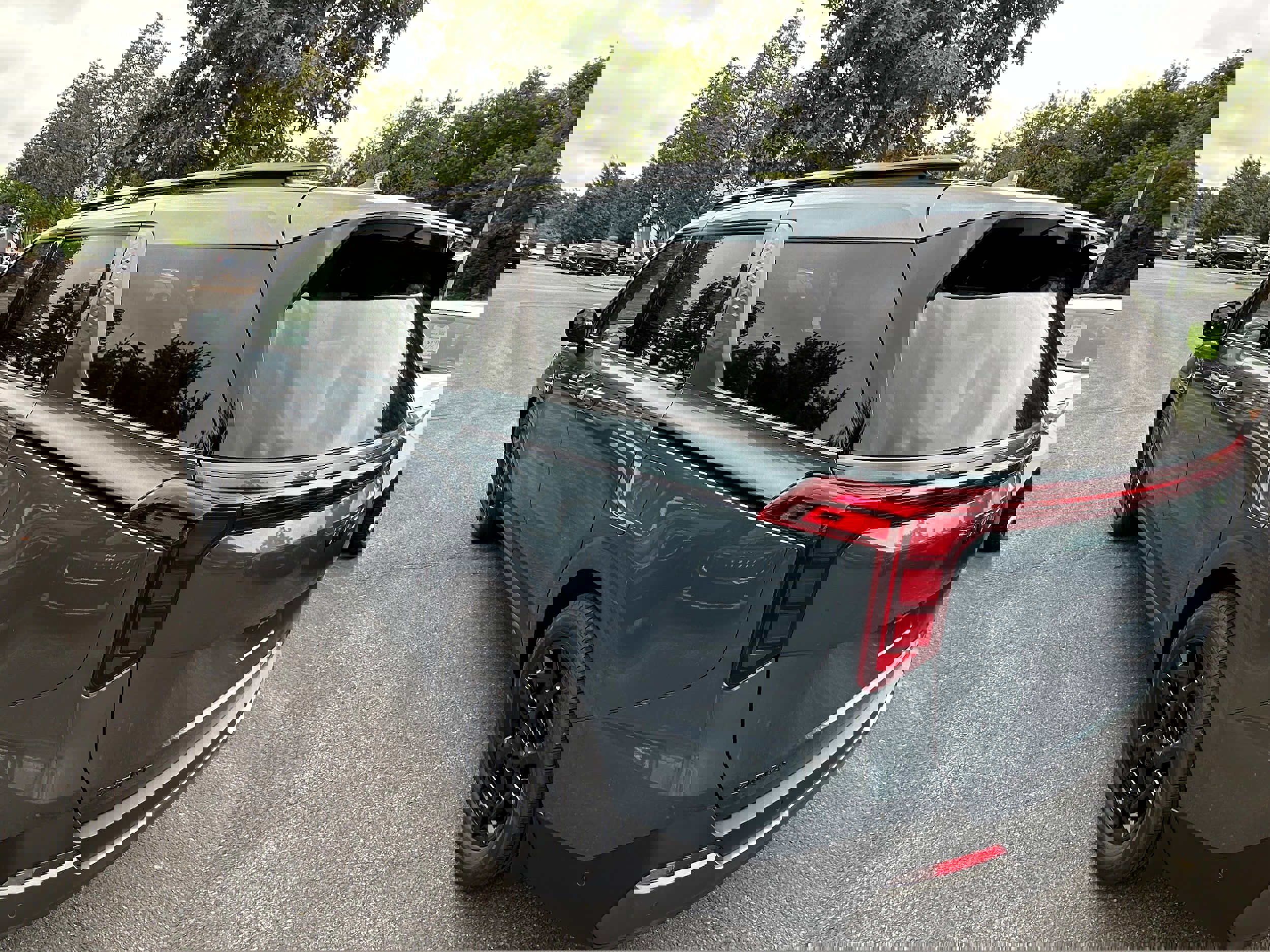 New 2026 Kia Carnival SX w/ SX Dark Edition Package image 7