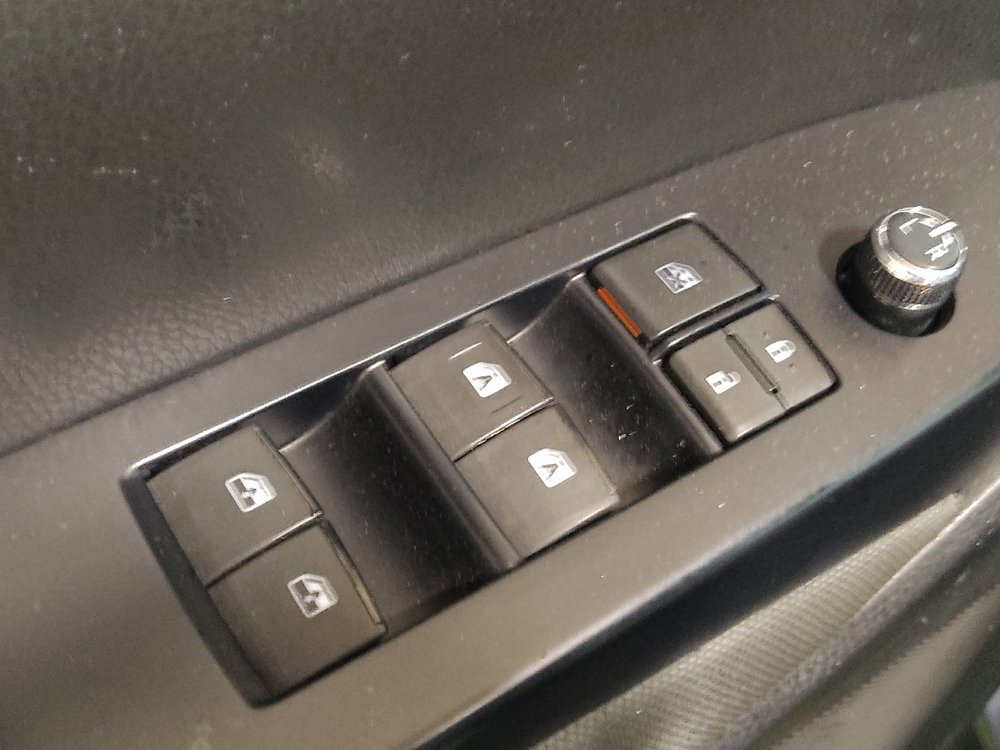 Used 2018 Toyota Highlander LE w/ Protection Package #3 AWD/4WD image 27