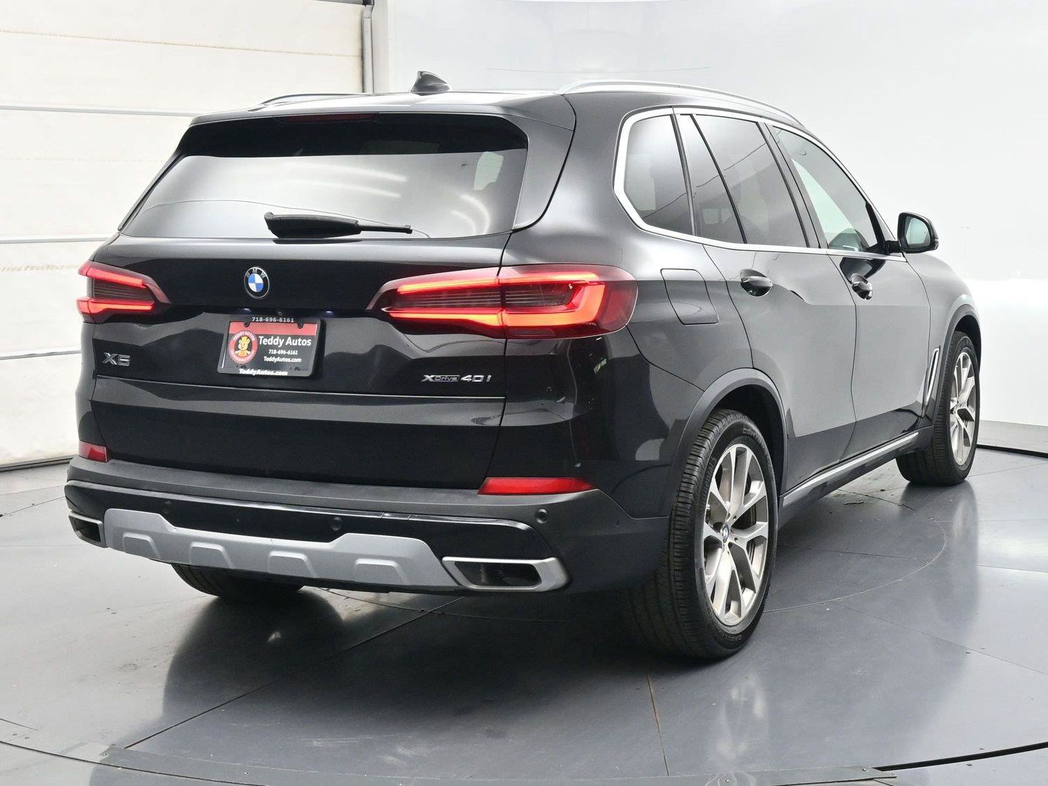 Used 2021 BMW X5 xDrive40i w/ Premium Package 2 AWD/4WD image 25