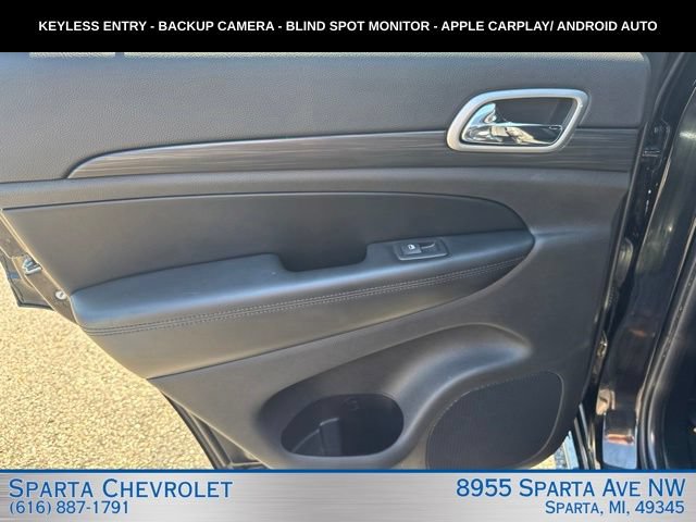 Used 2019 Jeep Grand Cherokee Altitude AWD/4WD image 24