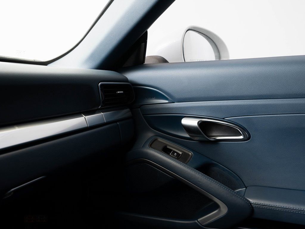 Used 2015 Porsche 911 Carrera image 41