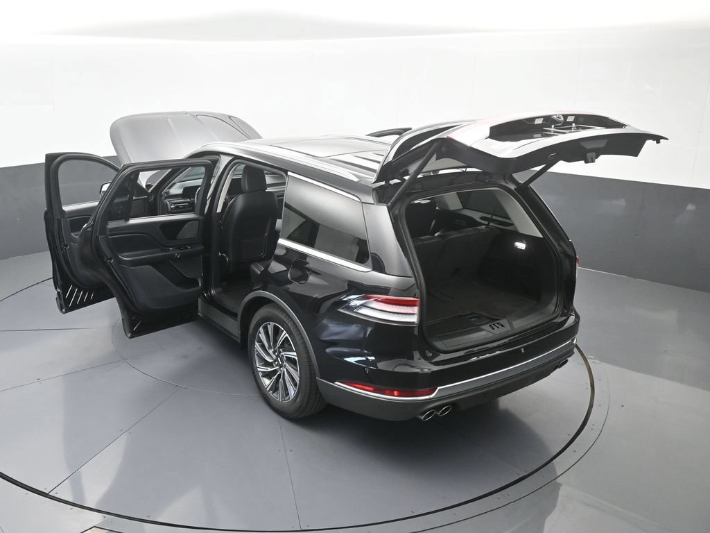 Used 2025 Lincoln Aviator 2WD image 62