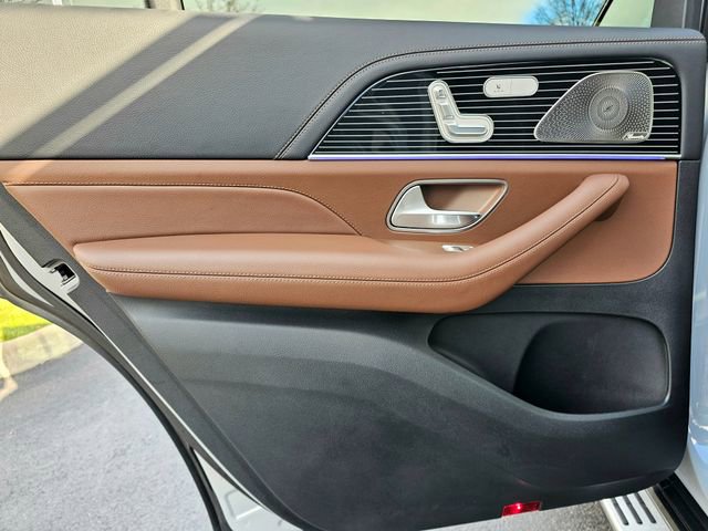 Certified 2025 Mercedes-Benz GLS 450 4MATIC image 28