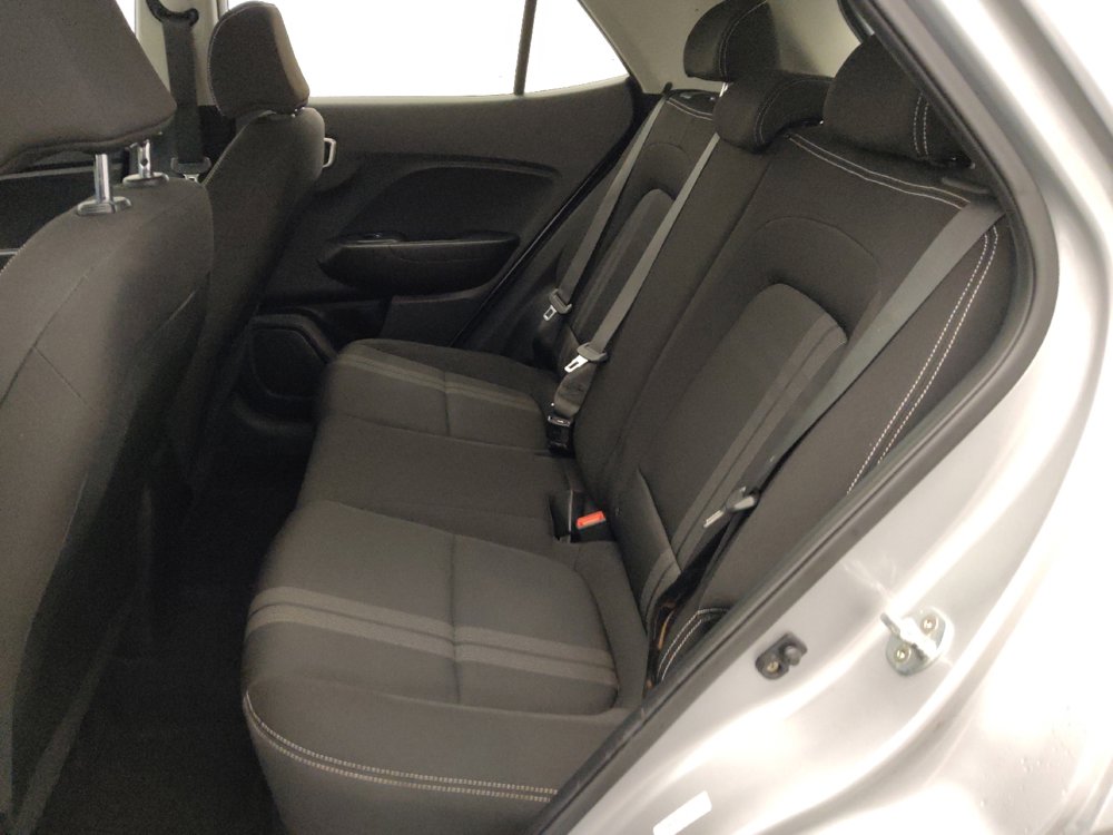 Used 2020 Hyundai Venue SEL image 18