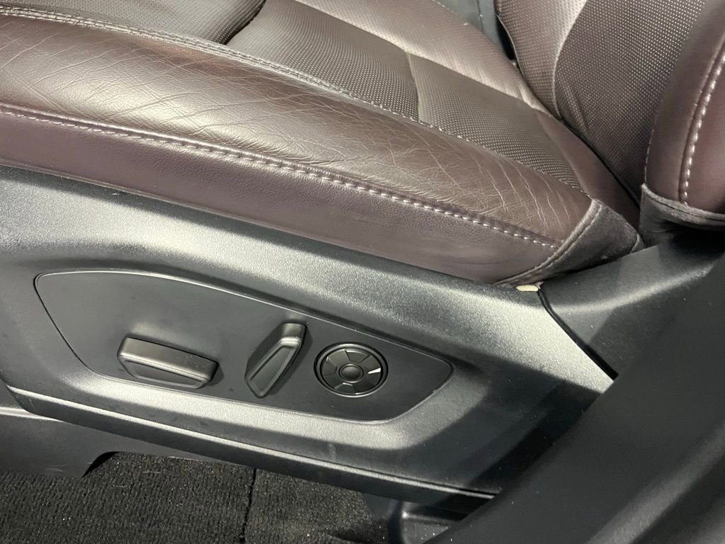 Used 2025 Ford Explorer Platinum w/ LUX Leather Package image 26