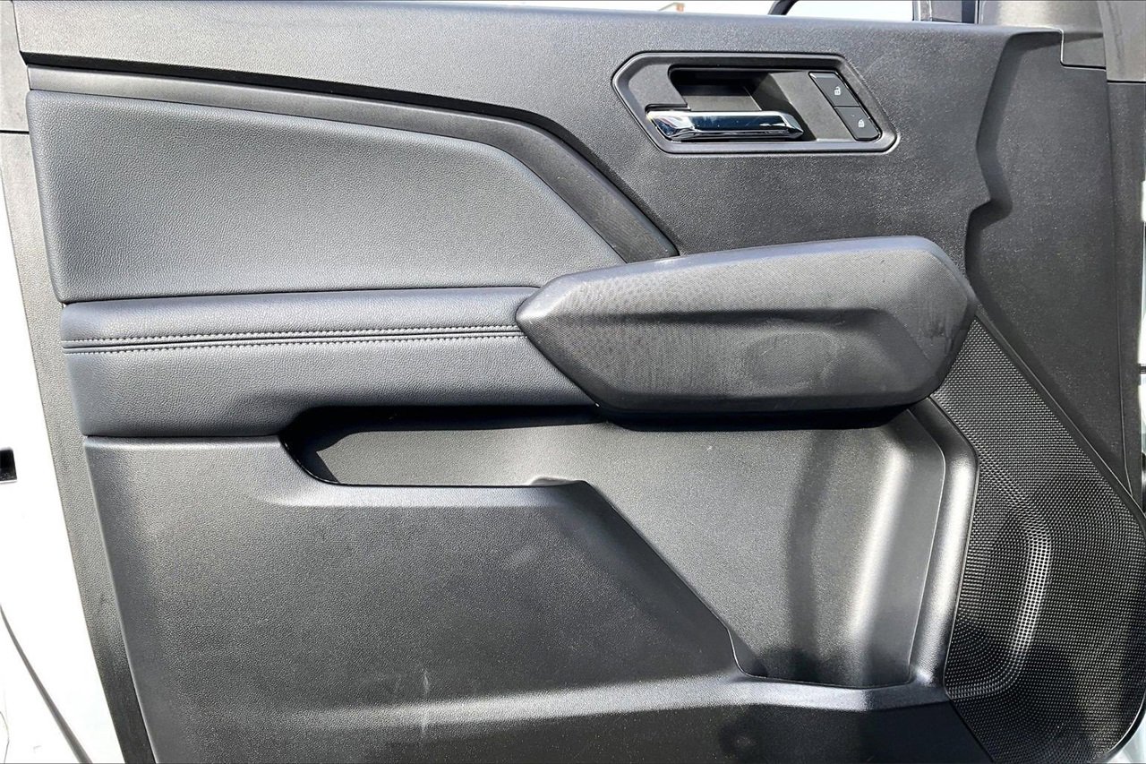 Used 2024 Chevrolet Colorado LT image 25