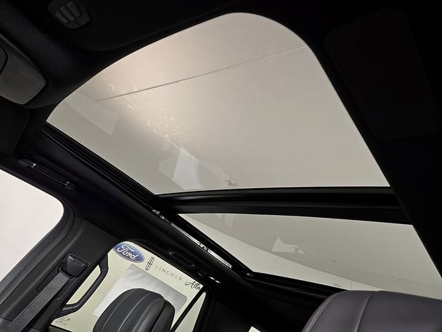 New 2025 Lincoln Navigator Reserve w/ Jet Appearance Package AWD/4WD image 15