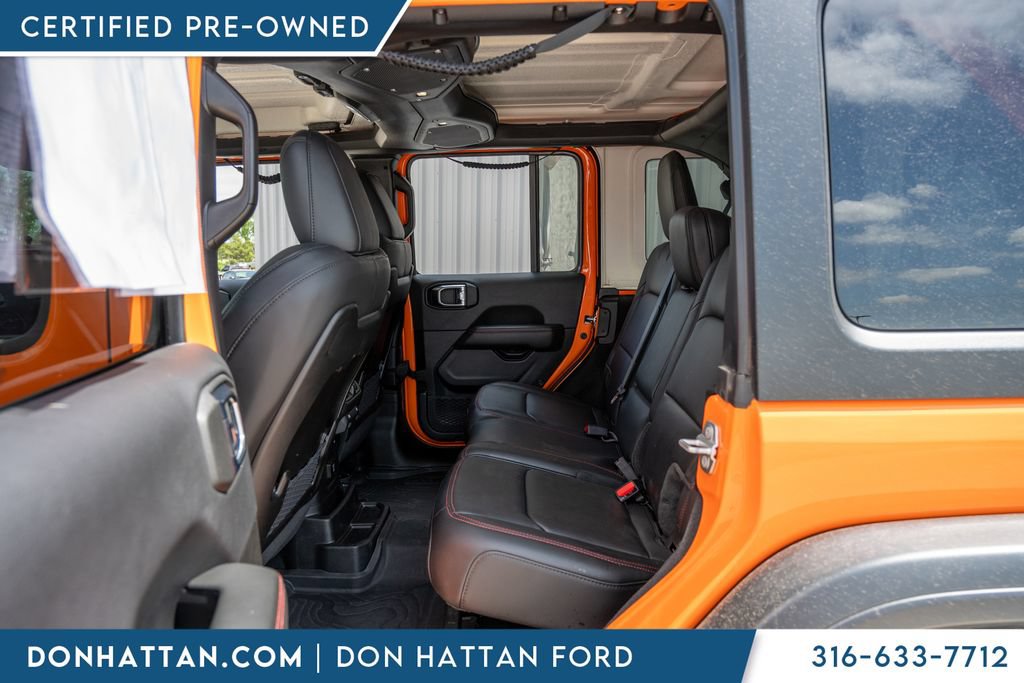 Used 2025 Jeep Wrangler Unlimited Rubicon w/ Convenience Group AWD/4WD image 24