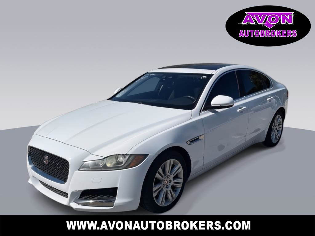 Used 2016 Jaguar XF Premium image 1